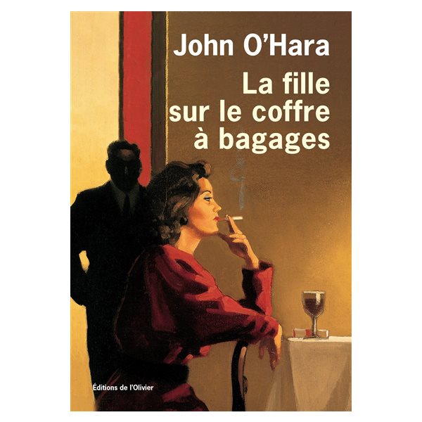 La fille sur le coffre à bagages