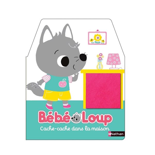 Bébé loup : cache-cache dans la maison